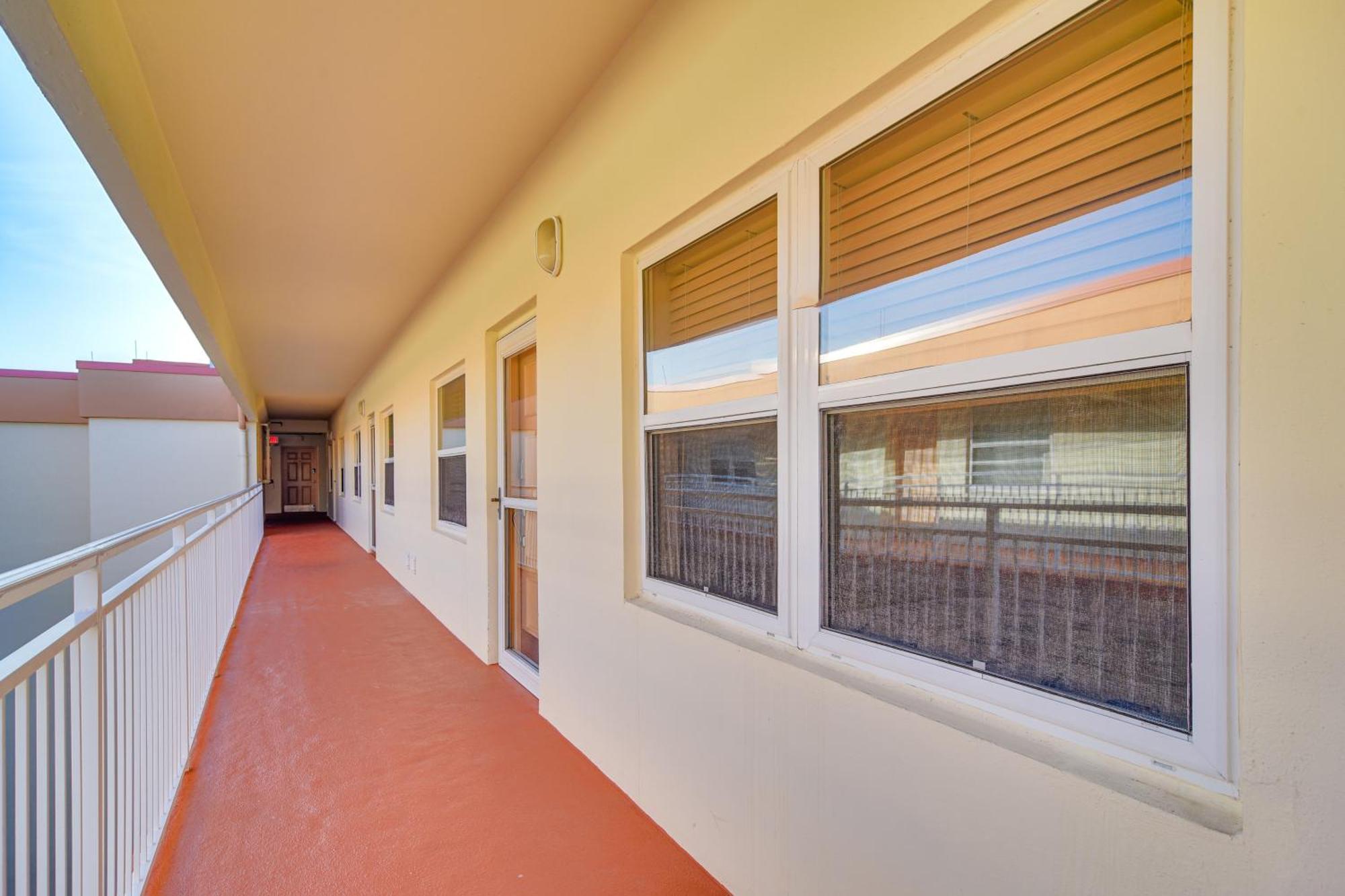 Waterfront Condo With Patio And Pool On Madeira Beach! St. Pete Beach Exteriér fotografie